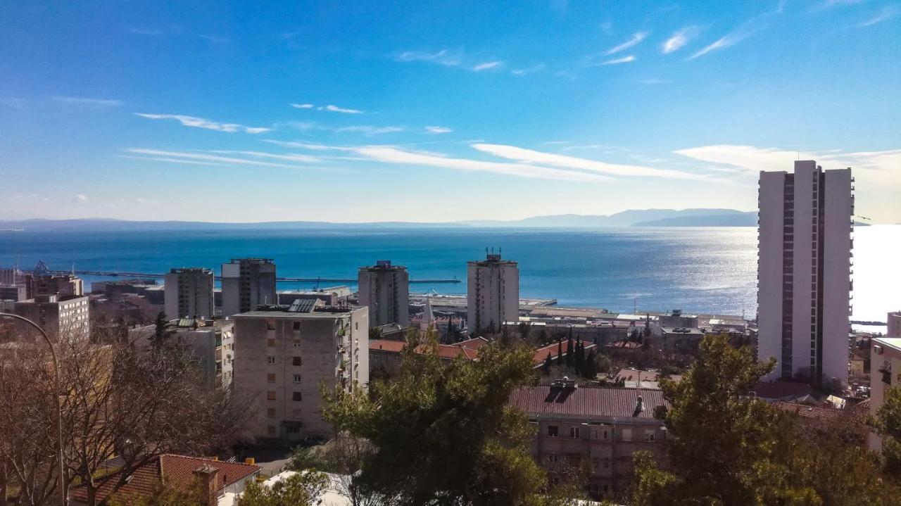 Sea And Mountain Lejlighed Rijeka Eksteriør billede